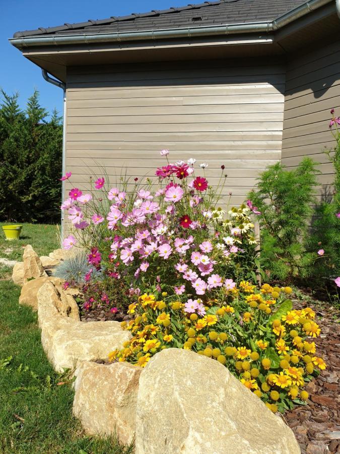 Cosy Wood House Bed & Breakfast Laubressel Екстериор снимка