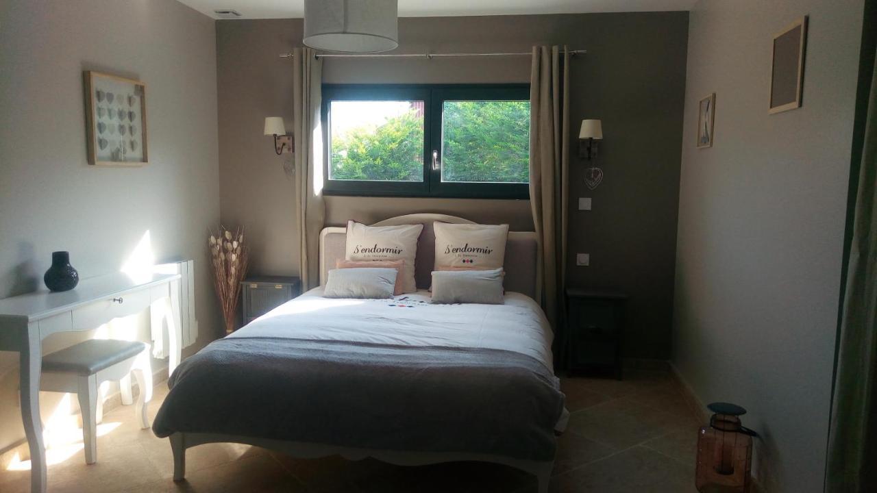 Cosy Wood House Bed & Breakfast Laubressel Екстериор снимка